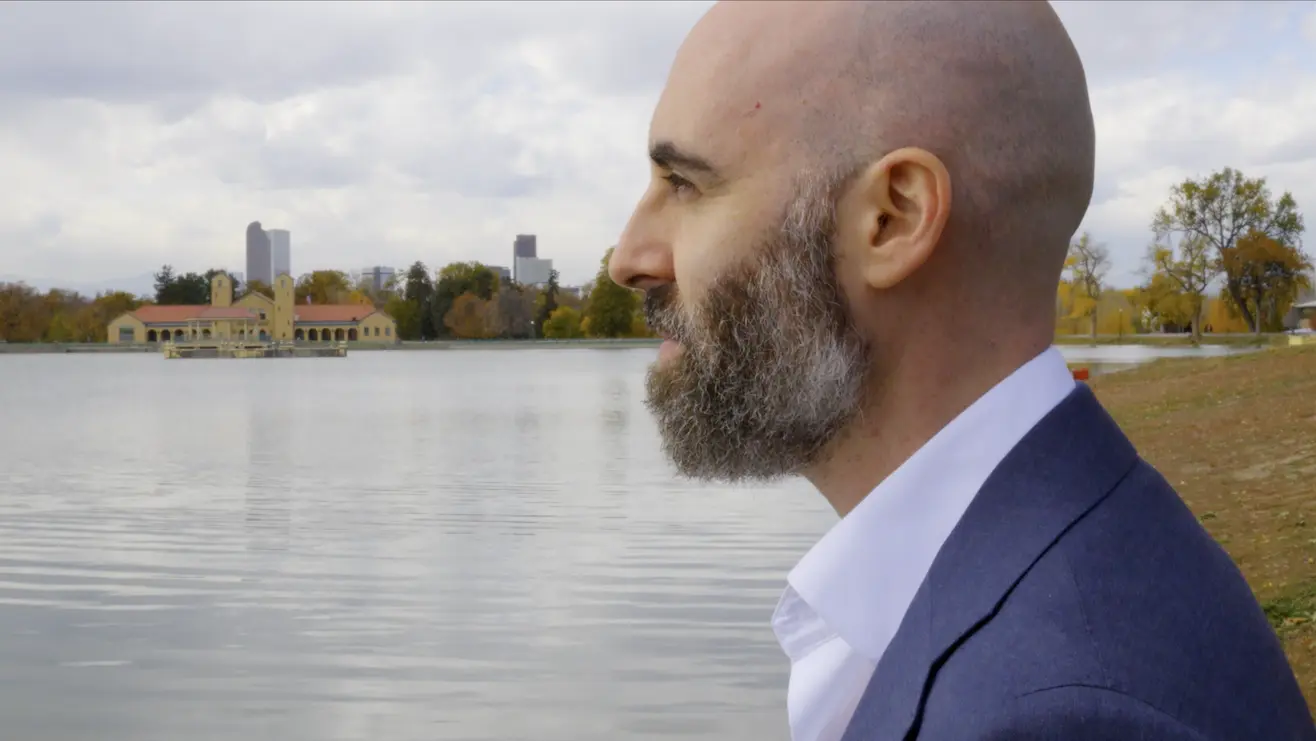 Adam Fonta, Colorado tree injury attorney, at a Colorado park | Lionheart Injury Law